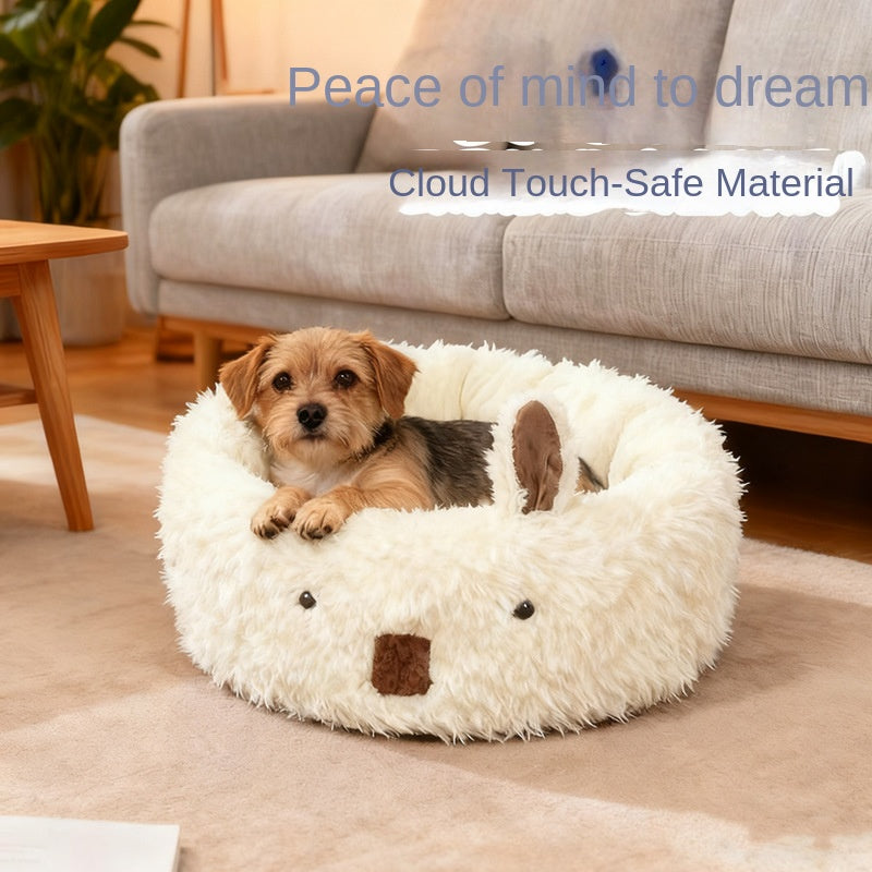 Warmes, halbgeschlossenes Hundebett